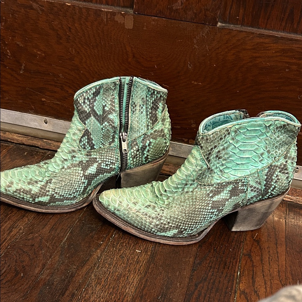 Corral Genuine Python Leather Western Booties Siz… - image 9